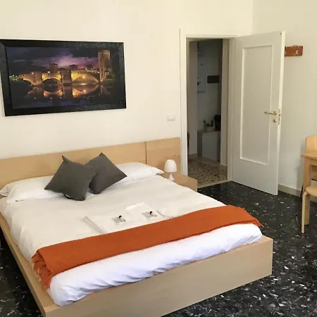 Apartament A Due Passi Da Giulietta-casa Capuleti Werona